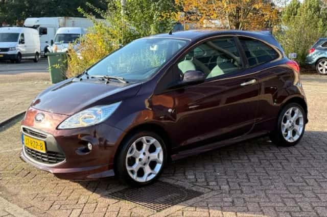Ford Ka (2011) thumbnail 3