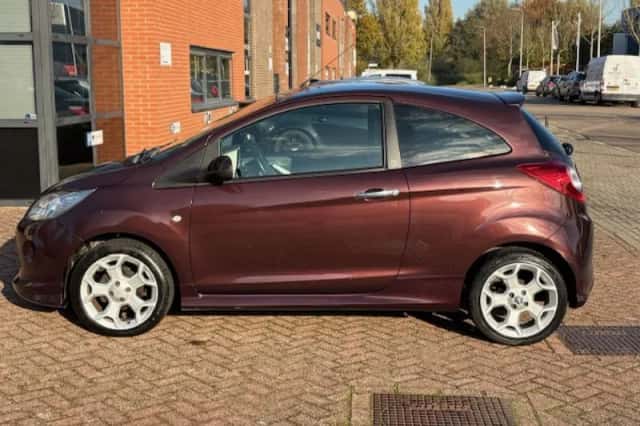 Ford Ka (2011) thumbnail 4