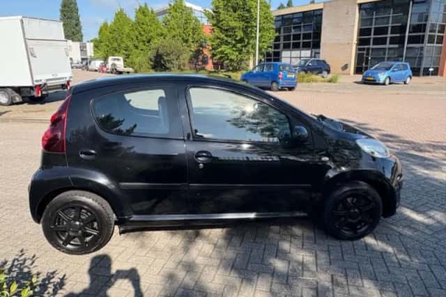 Peugeot 107 (2012) thumbnail 5