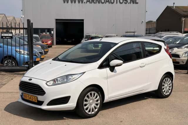 Ford Fiesta (2016) thumbnail 1