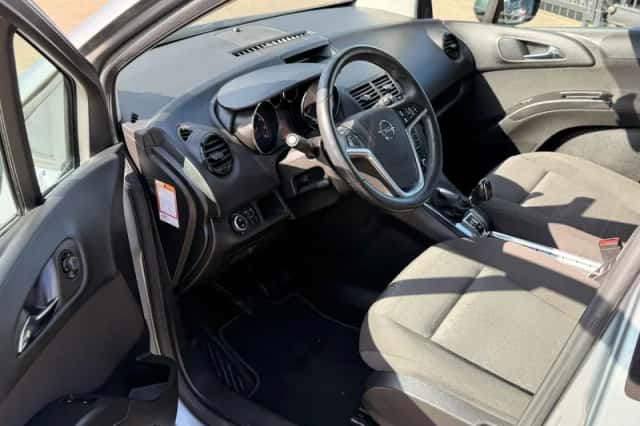 Opel Meriva (2010) thumbnail 3