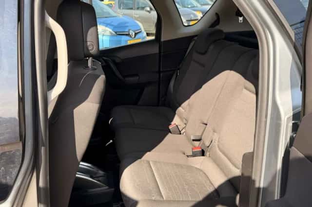 Opel Meriva (2010) thumbnail 4