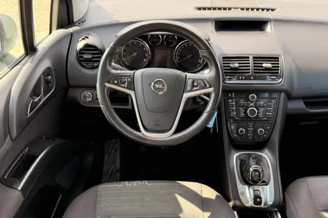 Opel Meriva (2010) thumbnail 5