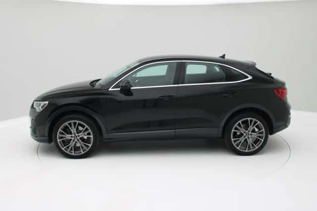 Audi Q3 (2022) thumbnail 3