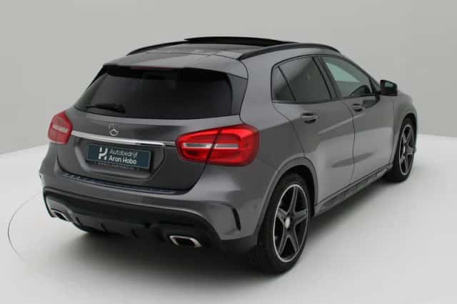 Mercedes-Benz GLA (2017) thumbnail 5