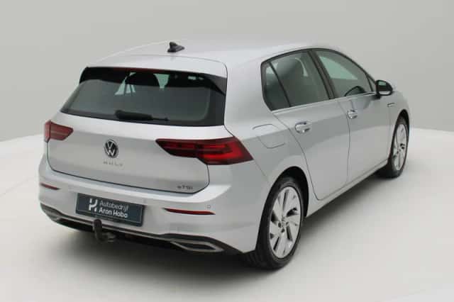 Volkswagen Golf (2020) thumbnail 6