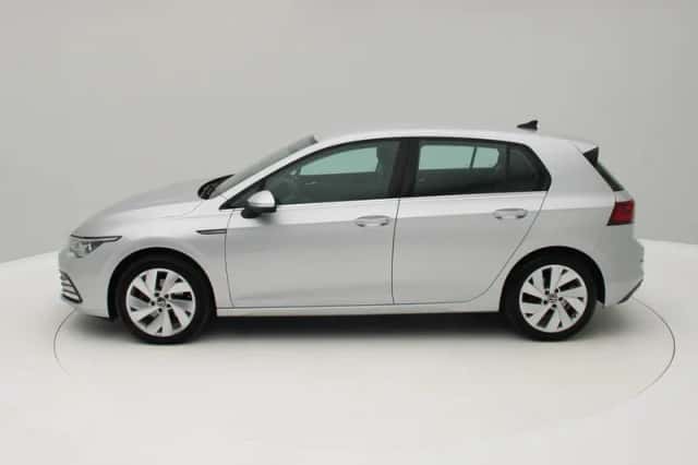 Volkswagen Golf (2020) thumbnail 2