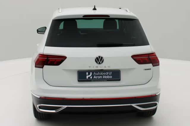 Volkswagen Tiguan (2022) thumbnail 5