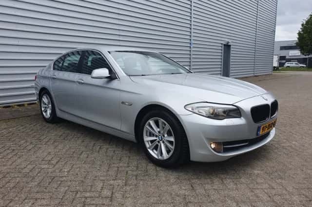 BMW 5-Serie (2012) thumbnail 6