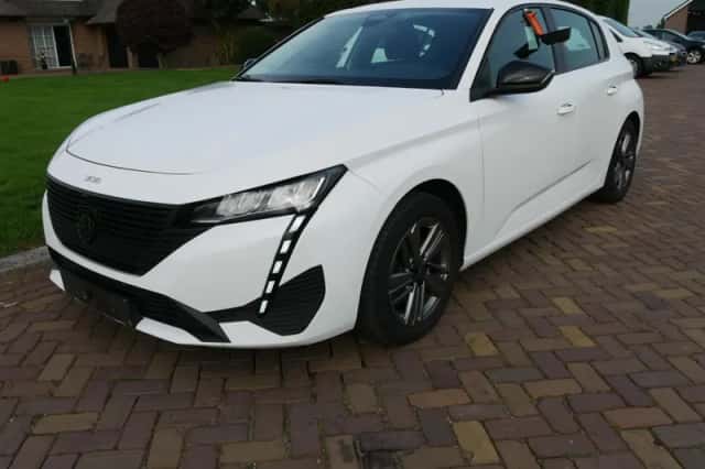 Peugeot 308 (2022) thumbnail 4