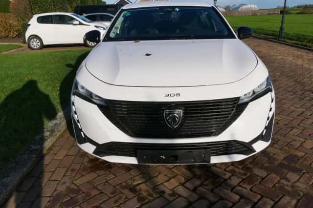 Peugeot 308 (2022) thumbnail 3
