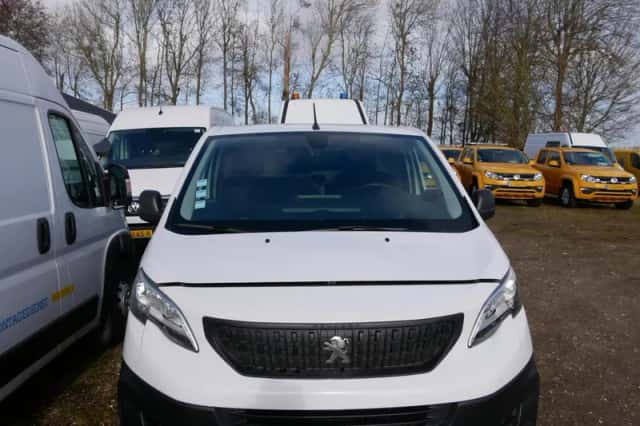 Peugeot Expert (2023) thumbnail 3