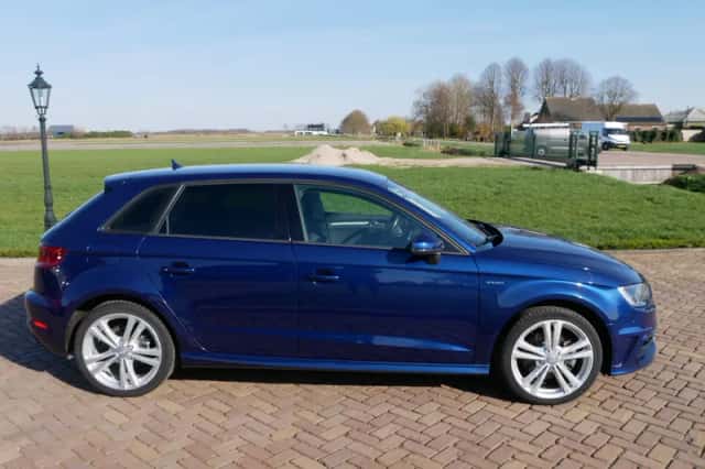Audi A3 (2015) thumbnail 5