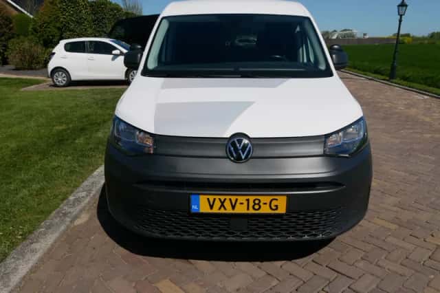 Volkswagen Caddy (2023) thumbnail 3