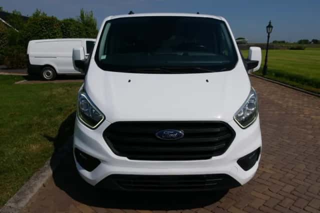 Ford Transit Custom (2023) thumbnail 3