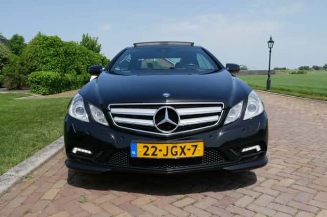 Mercedes-Benz E-Klasse (2009) thumbnail 2
