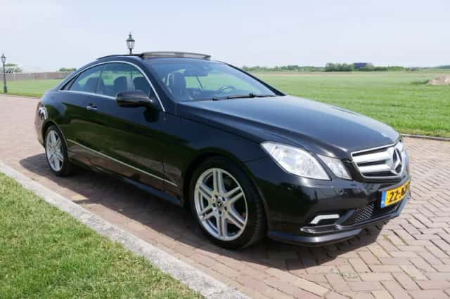 Mercedes-Benz E-Klasse (2009) thumbnail 3