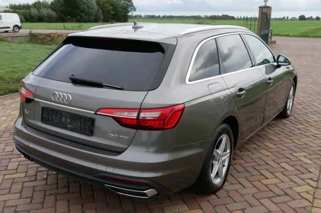 Audi A4 (2020) thumbnail 6