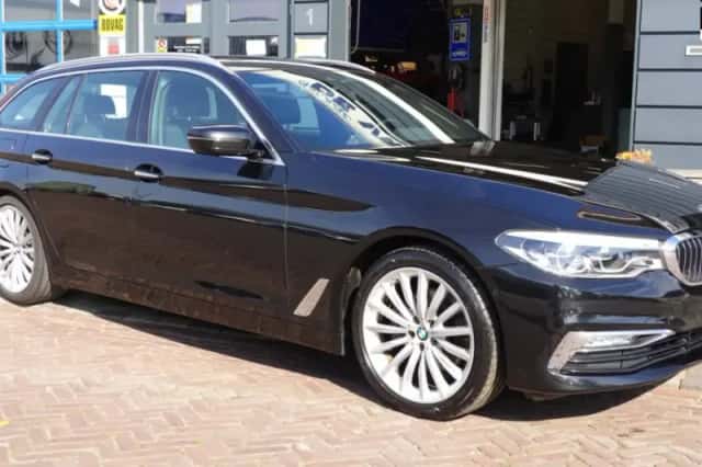 BMW 5-Serie (2018) thumbnail 1