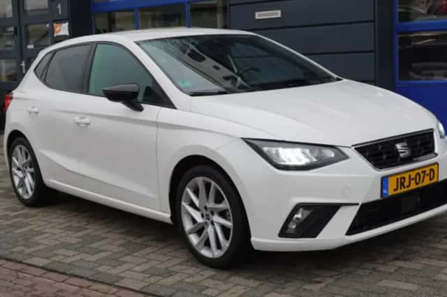 SEAT Ibiza (2022) thumbnail 1