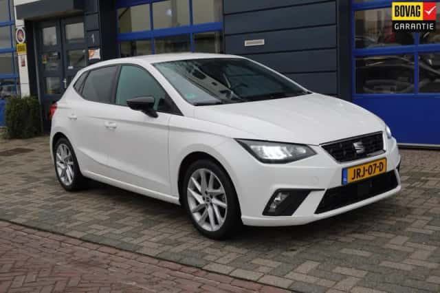 SEAT Ibiza (2022) thumbnail 2