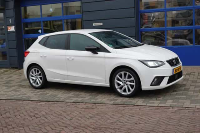 SEAT Ibiza (2022) thumbnail 3