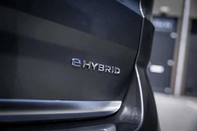 Volkswagen Multivan (2022) thumbnail 5