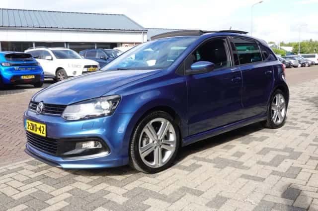 Volkswagen Polo (2015) thumbnail 6