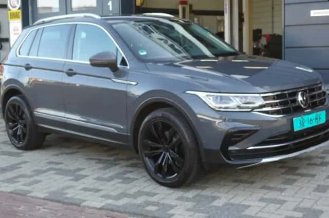 Volkswagen Tiguan (2021) thumbnail 1