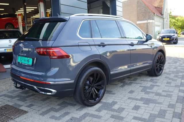 Volkswagen Tiguan (2021) thumbnail 4
