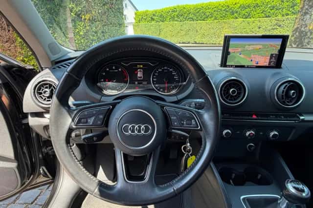 Audi A3 (2017) thumbnail 6