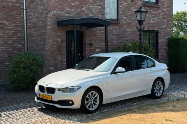 BMW 3-Serie (2017) thumbnail 2