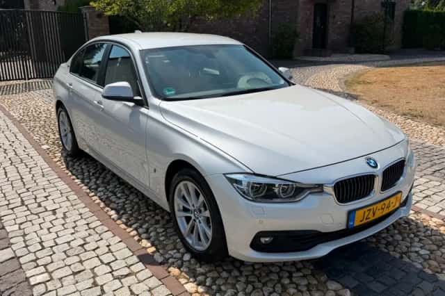 BMW 3-Serie (2017) thumbnail 3