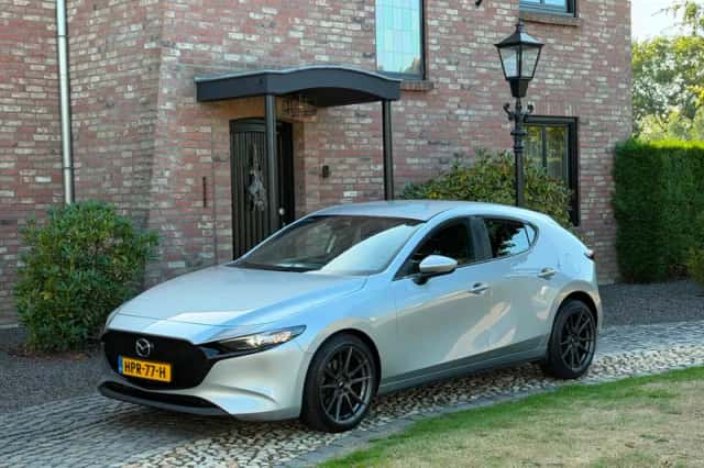 Mazda 3 (2020) thumbnail 1