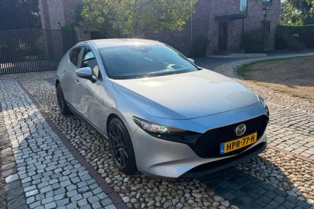 Mazda 3 (2020) thumbnail 4