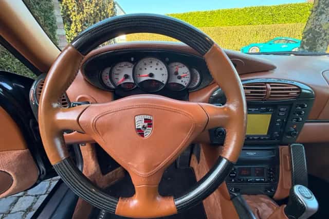 Porsche 911 (2001) thumbnail 4