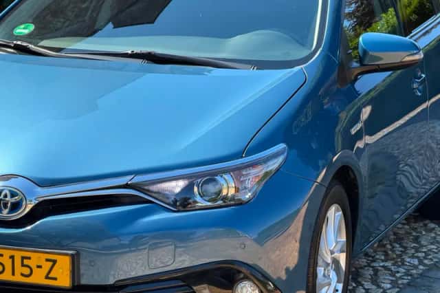 Toyota Auris (2018) thumbnail 4