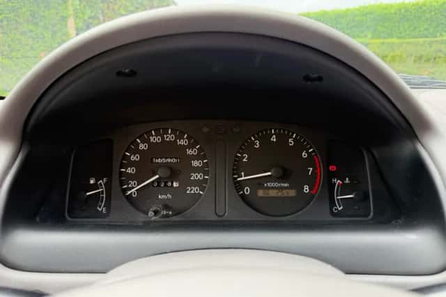 Toyota Corolla (1999) thumbnail 5