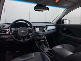 Kia Niro (2017) thumbnail 7