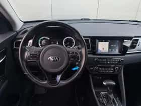 Kia Niro (2017) thumbnail 8