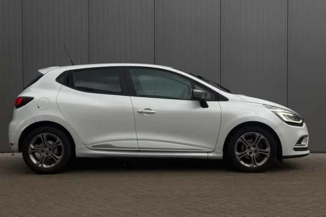 Renault Clio (2017) thumbnail 3