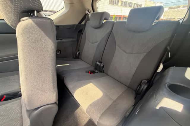 Toyota Prius (2012) thumbnail 11