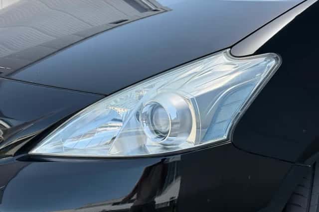 Toyota Prius (2012) thumbnail 3