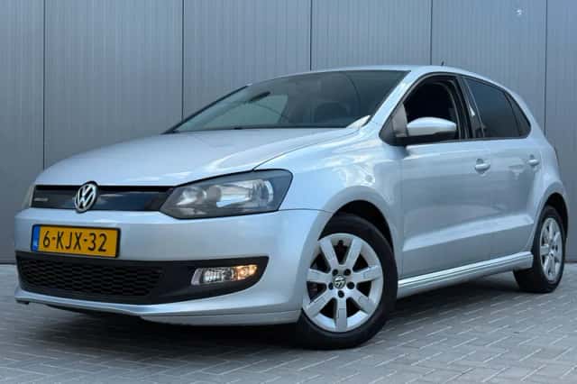 Volkswagen Polo (2013) thumbnail 6