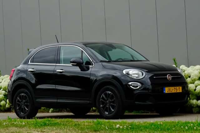 Fiat 500X (2021) thumbnail 4