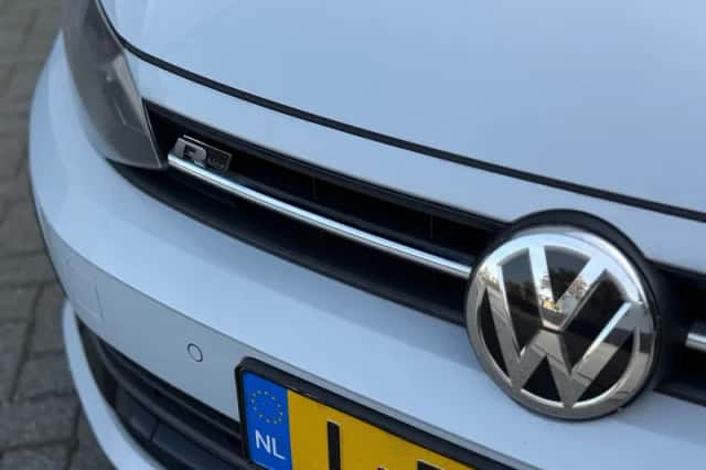 Volkswagen Polo (2021) thumbnail 3