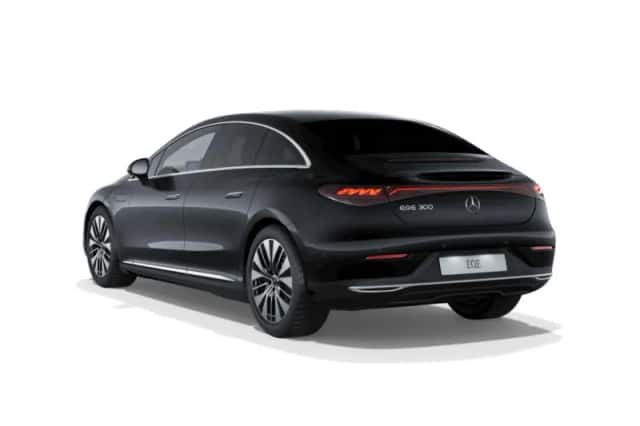 Mercedes-Benz EQE (2026) thumbnail 2
