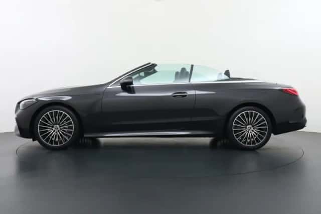 Mercedes-Benz CLE (2025) thumbnail 3