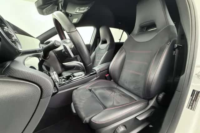 Mercedes-Benz A-Klasse (2020) thumbnail 2