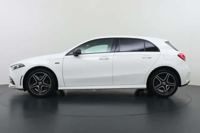 Mercedes-Benz A-Klasse (2020) thumbnail 3